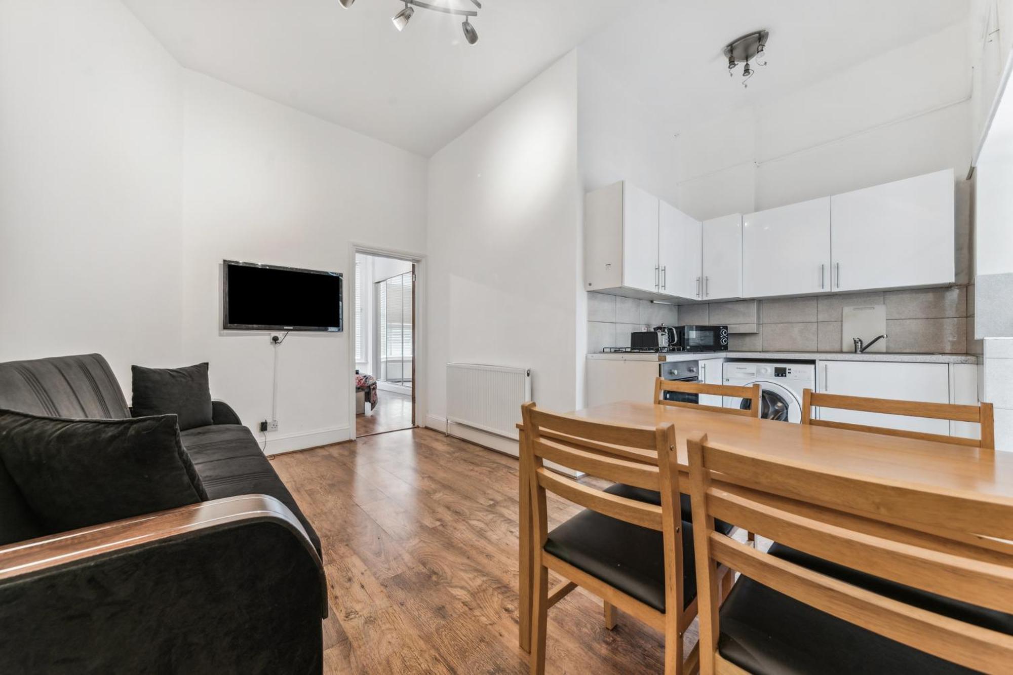 לונדון Cozy Wimbledon Apartment מראה חיצוני תמונה